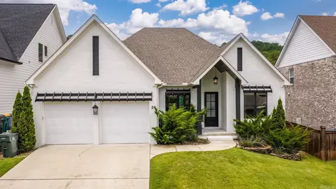 24 Waterside Dr, Little Rock, AR 72223