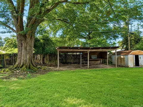Exterior - 1604 S Dakota, Pine Bluff, AR 71603 photo 3 of 4