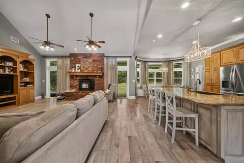 Other - 703 Beaver Lakes Rd, Malvern, AR 72104 photo 1 of 10