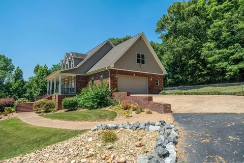 Exterior - 703 Beaver Lakes Rd, Malvern, AR 72104 photo 5 of 11