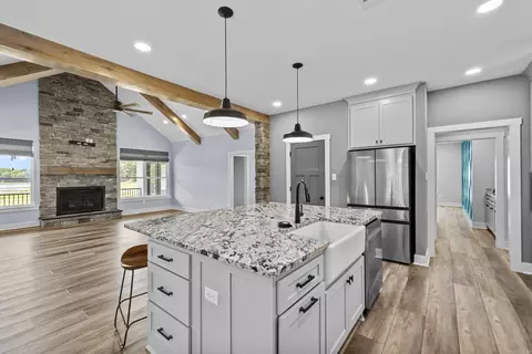 Kitchen - 35 Helen Cir, Austin, AR 72007 photo 3 of 5
