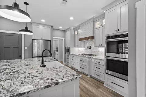 Kitchen - 35 Helen Cir, Austin, AR 72007 photo 4 of 5