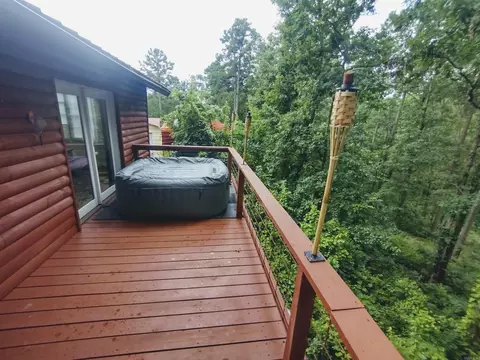 Exterior - 300 Arrow Head, Mountain View, AR 72560 photo 5 of 9