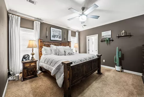 Bedroom - 16 Oak Tree Cir, Conway, AR 72032 photo 1 of 4