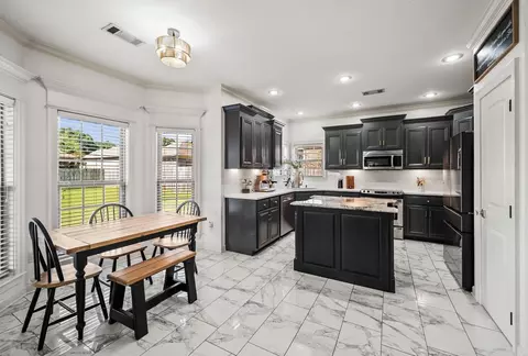 Kitchen - 16 Oak Tree Cir, Conway, AR 72032 photo 1 of 11
