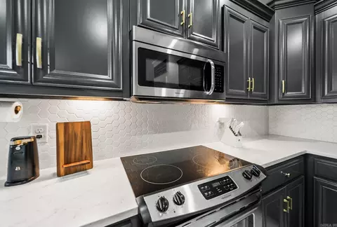 Kitchen - 16 Oak Tree Cir, Conway, AR 72032 photo 11 of 11