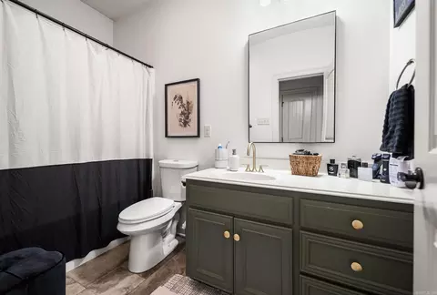 Bath - 16 Oak Tree Cir, Conway, AR 72032 photo 3 of 3