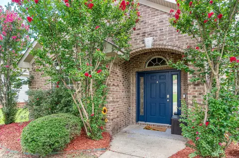 Entry Way - 2902 Millbrook Dr, Benton, AR 72015 photo 1 of 4