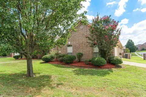 Exterior - 2902 Millbrook Dr, Benton, AR 72015 photo 3 of 6