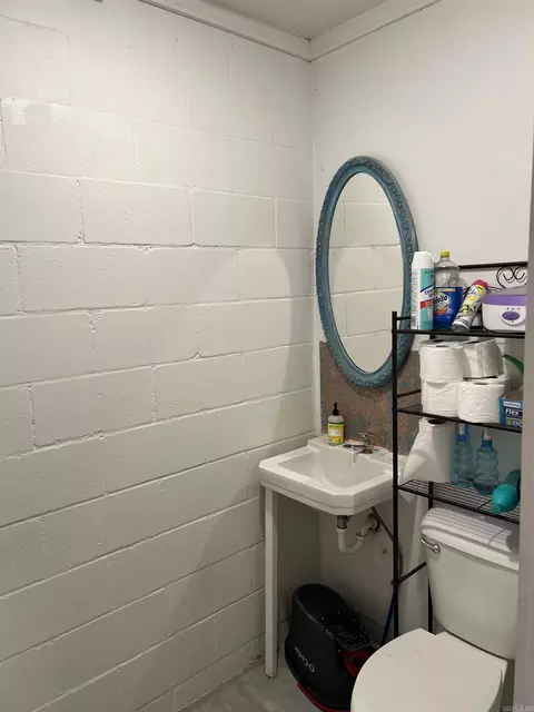 Bath - 213 E Main Apt 2 St, Norman, AR 71960 photo 1 of 2