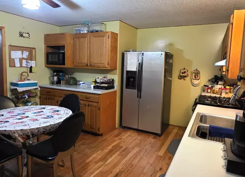 Kitchen - 309 Pitard Loop, Mountain View, AR 72560 photo 3 of 3