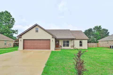 112 Pecan St, Lake City, AR 72437