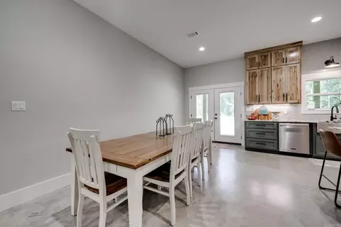 Dining - 86 Hwy 36, Conway, AR 72032 photo 1 of 1
