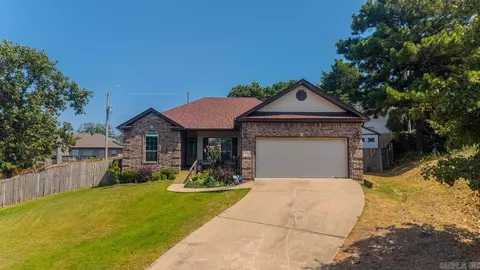 10611 Rockbrook Dr, Sherwood, AR 72120