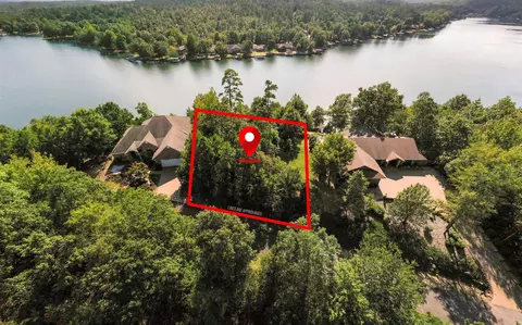 7 Oliete Ln, Hot Springs Village, AR 71909