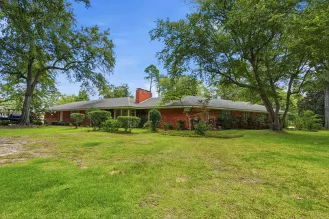 Exterior - 31 Longmeadow, Pine Bluff, AR 71603 photo 6 of 11