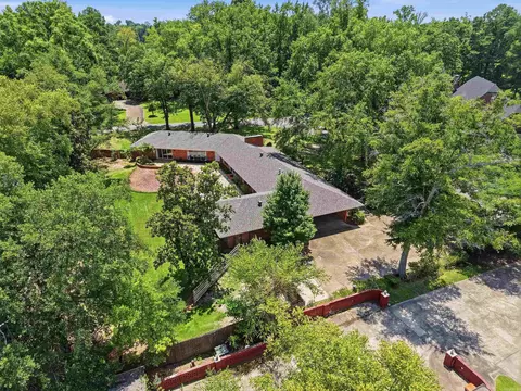 View/Area - 31 Longmeadow, Pine Bluff, AR 71603 photo 4 of 6
