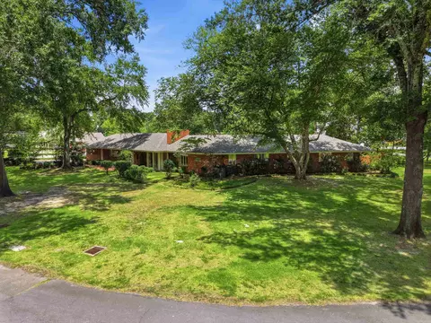 Exterior - 31 Longmeadow, Pine Bluff, AR 71603 photo 3 of 11