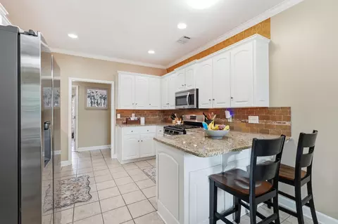 Kitchen - 35 Applewood Dr, Cabot, AR 72023 photo 2 of 4
