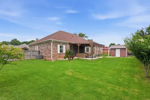 Exterior - 35 Applewood Dr, Cabot, AR 72023 photo 8 of 10