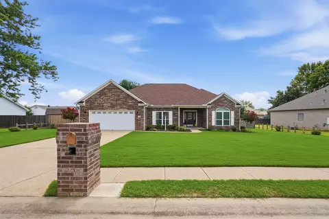 Exterior - 35 Applewood Dr, Cabot, AR 72023 photo 4 of 10