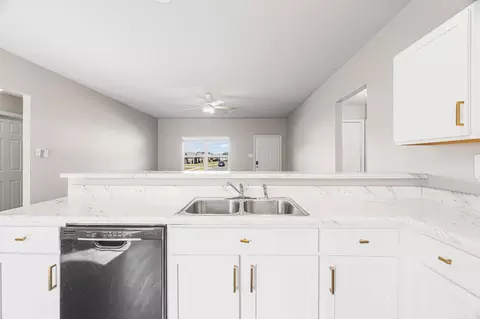 Kitchen - 2280 Getty Dr, Conway, AR 72032 photo 2 of 2