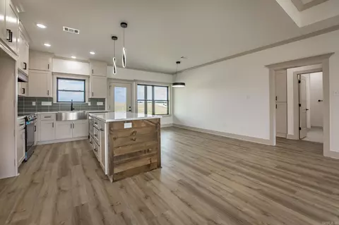 Kitchen - 219 Michelle Dr, Beebe, AR 72012 photo 3 of 4