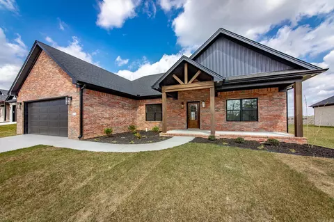 Exterior - 219 Michelle Dr, Beebe, AR 72012 photo 3 of 9