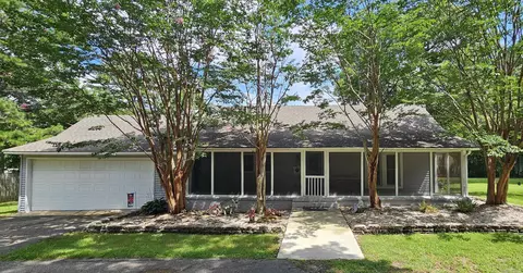 5210 Peachtree Ave, Jonesboro, AR 72405