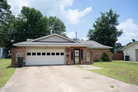 Exterior - 711 SE 7th St, Walnut Ridge, AR 72476 photo 2 of 4