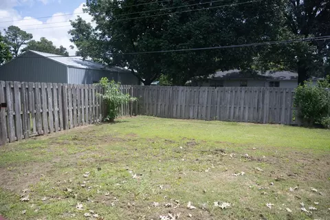 Exterior - 711 SE 7th St, Walnut Ridge, AR 72476 photo 4 of 4