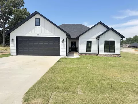 3101 Lynn Dr, Paragould, AR 72450