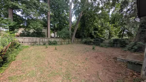 Exterior - 2115 Wright Ave, Benton, AR 72015 photo 2 of 3