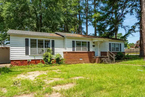 Exterior - 708 Cherry Ln, Malvern, AR 72104 photo 7 of 11