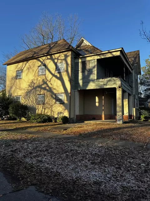 1502 W 2nd Cir, Pine Bluff, AR 71603 photo 5