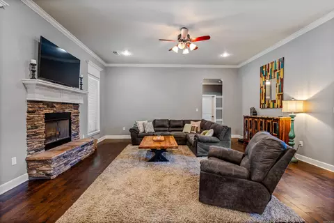 Living - 340 Zoe Ln, Alexander, AR 72002 photo 1 of 1