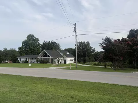 5816 Fairview Rd, Paragould, AR 72450