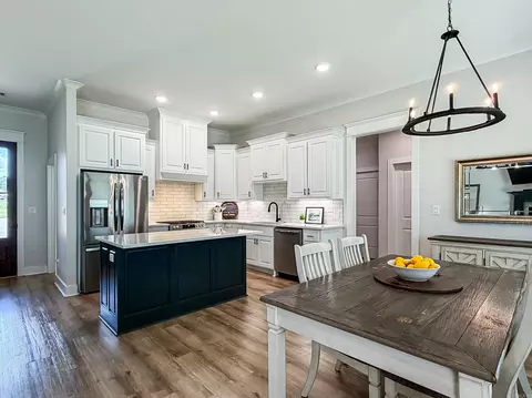 Kitchen - 166 Roman Heights Ave, Alexander, AR 72002 photo 1 of 10