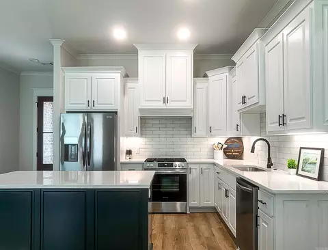 Kitchen - 166 Roman Heights Ave, Alexander, AR 72002 photo 5 of 10
