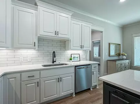 Kitchen - 166 Roman Heights Ave, Alexander, AR 72002 photo 9 of 10