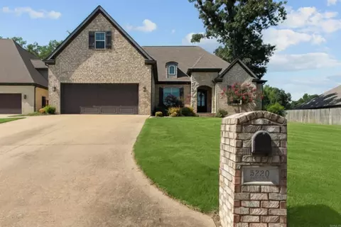 5220 Providence Cir, Jonesboro, AR 72404
