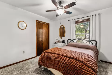 Bedroom - 10 Ruth Dr, Conway, AR 72032 photo 3 of 4