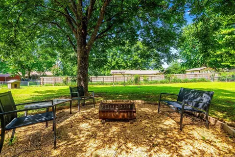 Exterior - 10 Ruth Dr, Conway, AR 72032 photo 3 of 15