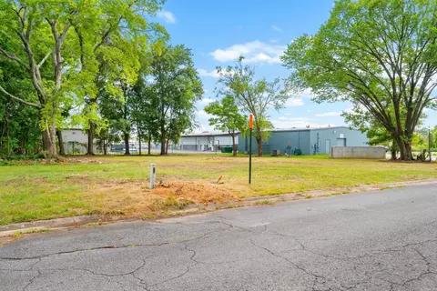1011 Willow St, Conway, AR 72032 photo 3