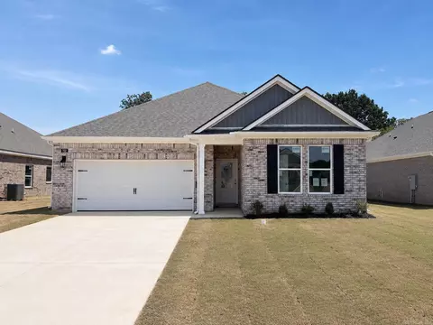 702 Edgemont Cir, Jonesboro, AR 72405