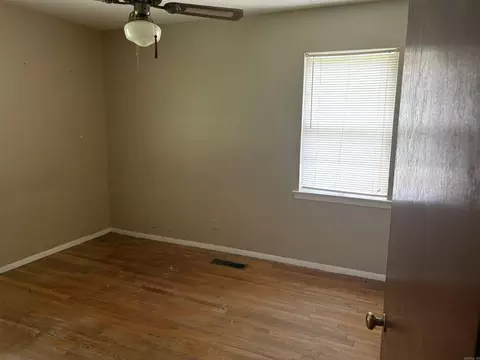Bedroom - 17 N Haley St, Pine Bluff, AR 71602 photo 3 of 4