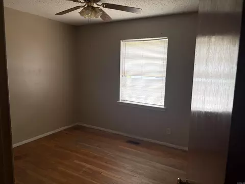 Bedroom - 17 N Haley St, Pine Bluff, AR 71602 photo 1 of 4