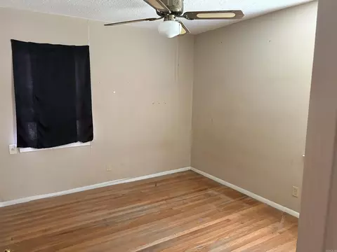 Bedroom - 17 N Haley St, Pine Bluff, AR 71602 photo 2 of 4