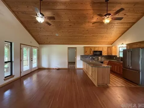 Living - 130 Upper Yorktown, Locust Grove, AR 72550 photo 2 of 4