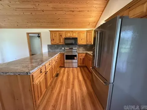 Kitchen - 130 Upper Yorktown, Locust Grove, AR 72550 photo 1 of 1